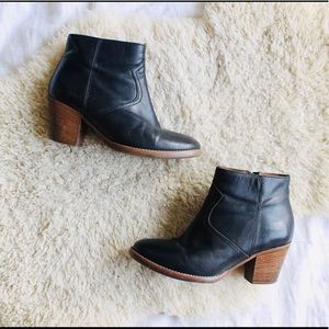 Madewell black leather ankle boots 5.5